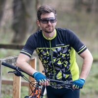 REPRESENT das Herren Radtrikot schwarz/lime